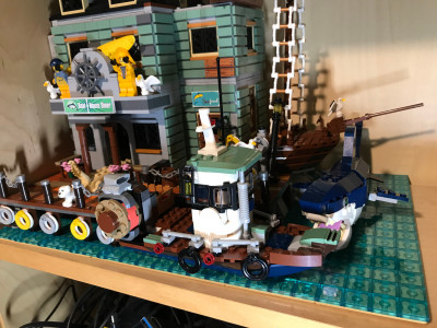 mod_maritimes_restaurant.JPG